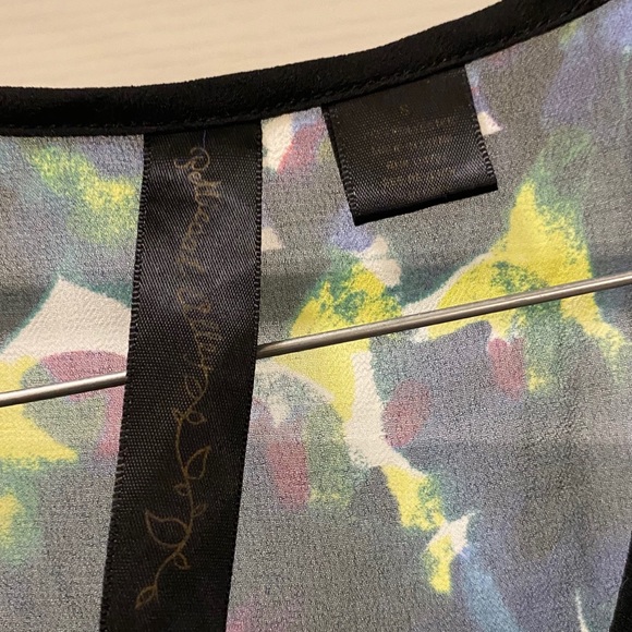 FLORAL TOP - Picture 3 of 6